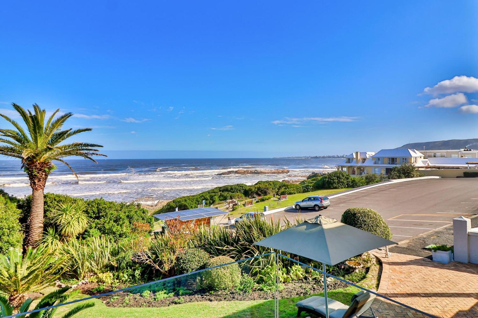 Hermanus Beachfront Lodge - Solar Power Exterior foto