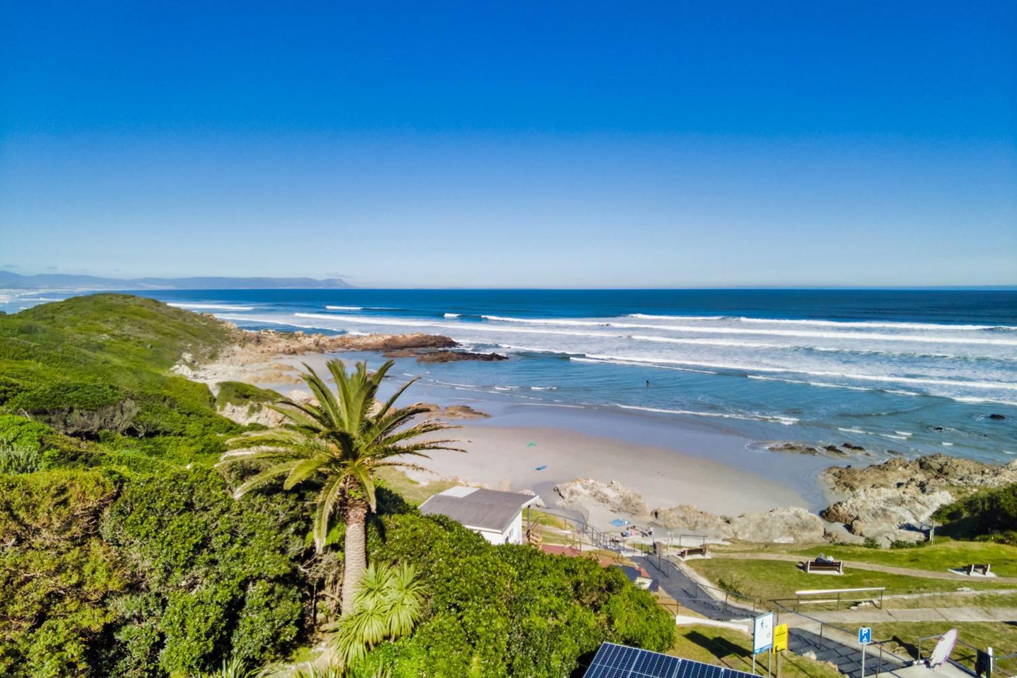 Hermanus Beachfront Lodge - Solar Power Exterior foto